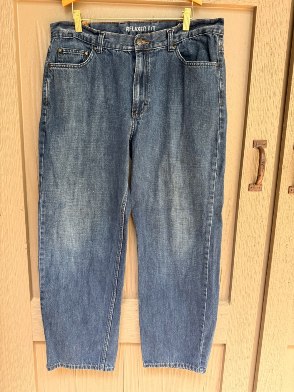 Chaps Denim Relaxed Fit Men's Jeans 36 x 30, Medium Wash, 5 pocket Classic Style